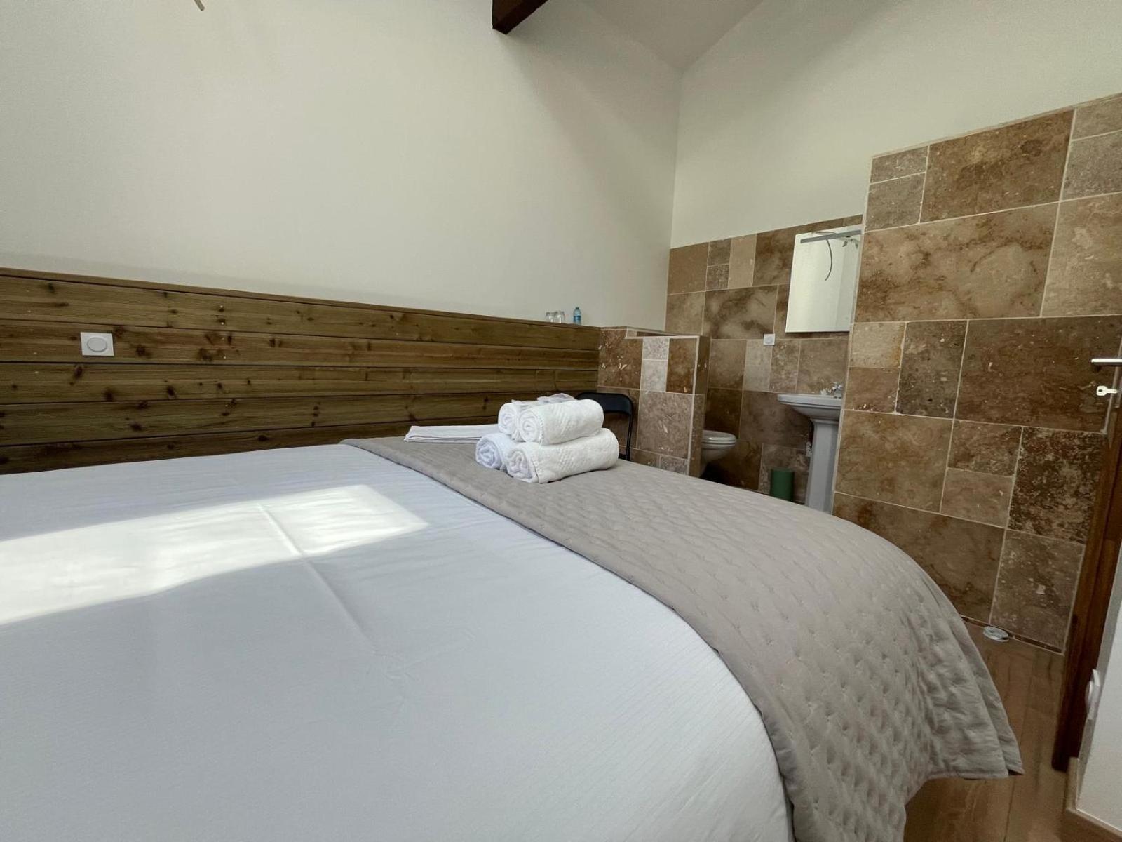 Fantastic Petit Beauval Hotel Saint-Sulpice-et-Cameyrac Buitenkant foto