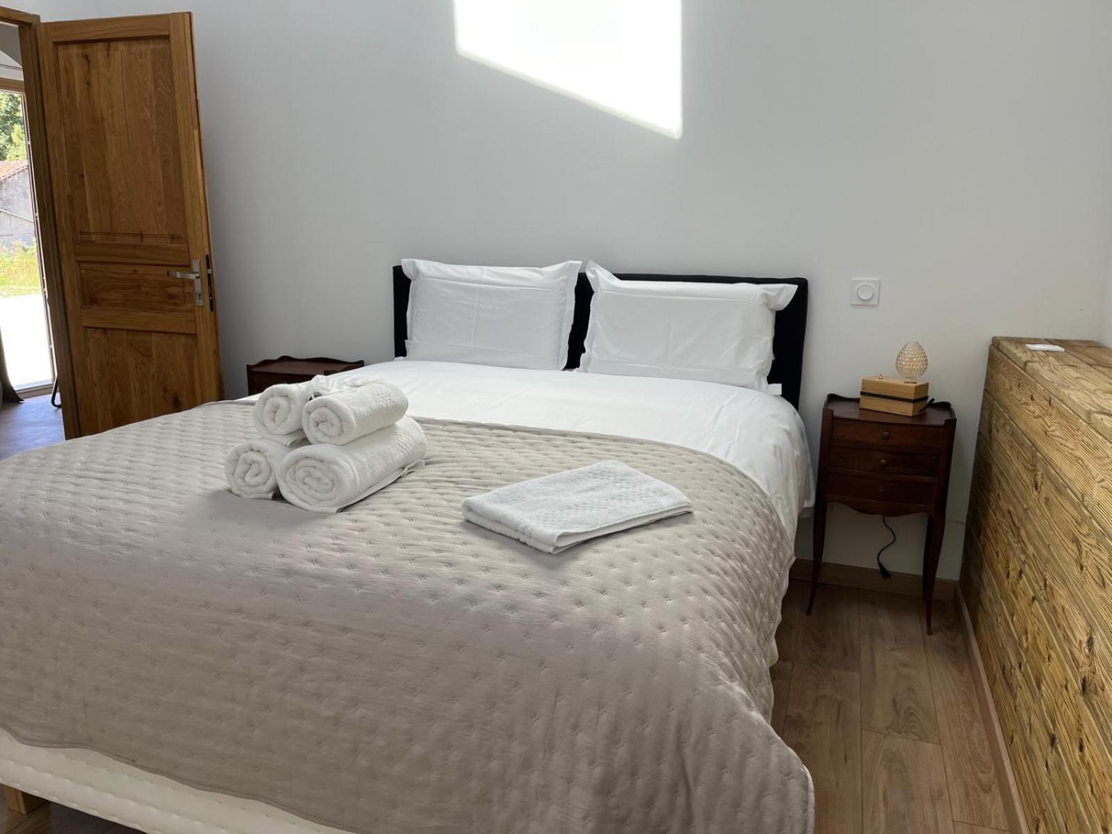 Fantastic Petit Beauval Hotel Saint-Sulpice-et-Cameyrac Buitenkant foto